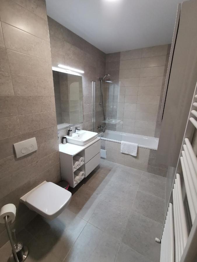 Kronbed Apartments ブラショフ エクステリア 写真
